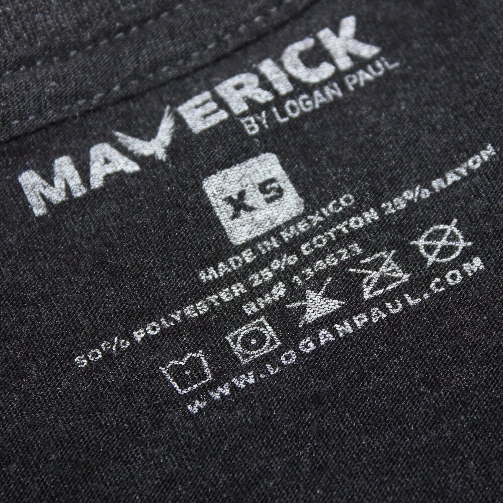 Maverick Logang Black & White T-Shirt - Size XS - Picture 4 of 5